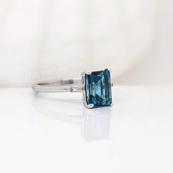 2.4cts London Blue Topaz Ring in Solid 14K Gold with Natural Diamond Accents - Picture 5 of 8